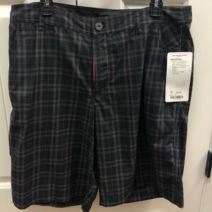 🆕NWT Lululemon Kahuna Shorts Size 36